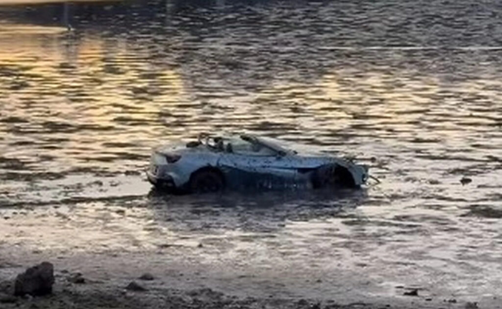 Ferrari Portofino νιώθει αμφίβιο στη τοποθεσία Καλιφόρνια