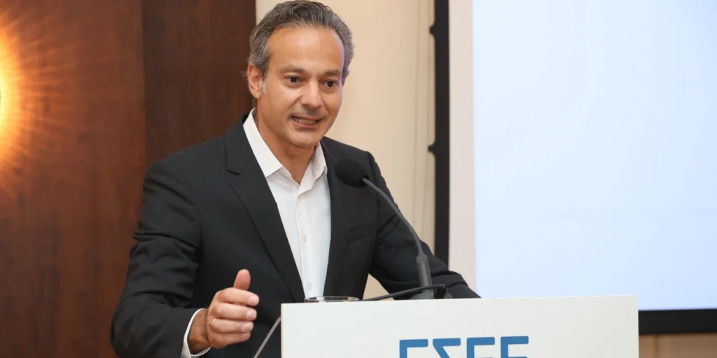 Καφούνης (πρόεδρος ΕΣΕΕ) για εξαγγελίες Μητσοτάκη: «Το 2025 να μετατρέψουμε τα επιδόματα σε κίνητρα ανάπτυξης»