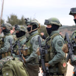 Ο Μακρόν ανακοινώνει εθελούσια στρατιωτική θητεία 10 μηνών