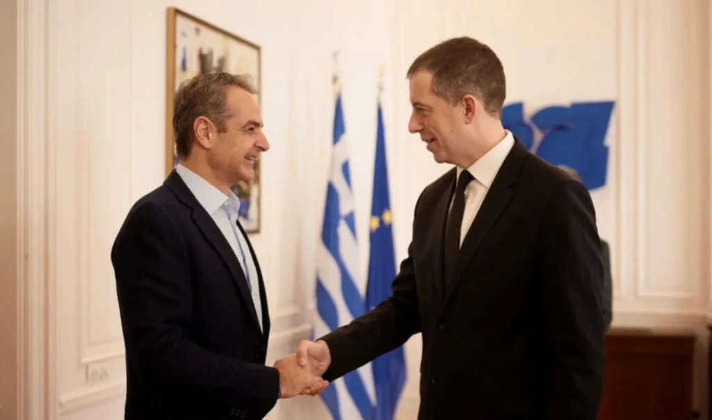 Συνάντηση Μητσοτάκη με τον Σέρβο ΥΠΕΞ στο Μέγαρο Μαξίμου
