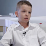 Ο 14χρονος Βίκτωρας που διακρίθηκε στην Αστροφυσική μας αποστομώνει: «Τα παιδιά σήμερα ασχολούνται μόνο με likes»