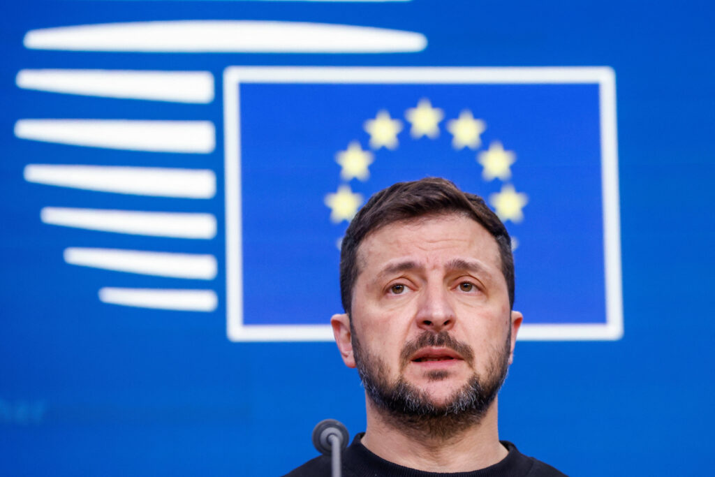 Ζελένσκι: «Νομίζω ότι ο Πούτιν είναι τρελός – Του αρέσει να σκοτώνει»