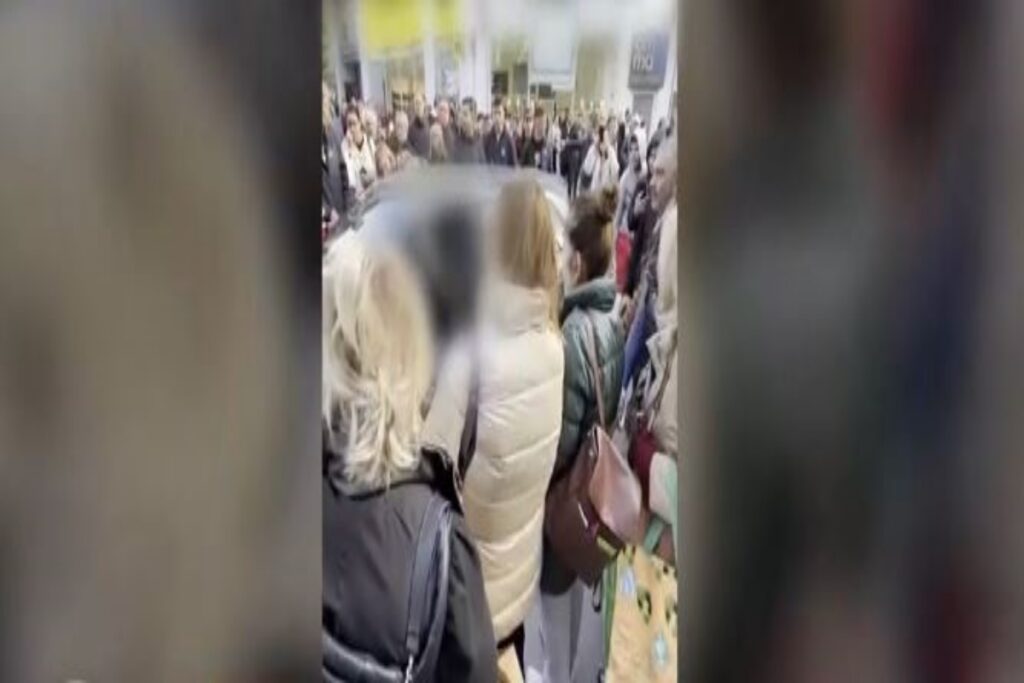 Χαλάνδρι: Παραλίγο να λιντσάρουν οδηγό – Πάρκαρε στην μέση του δρόμου [βίντεο]