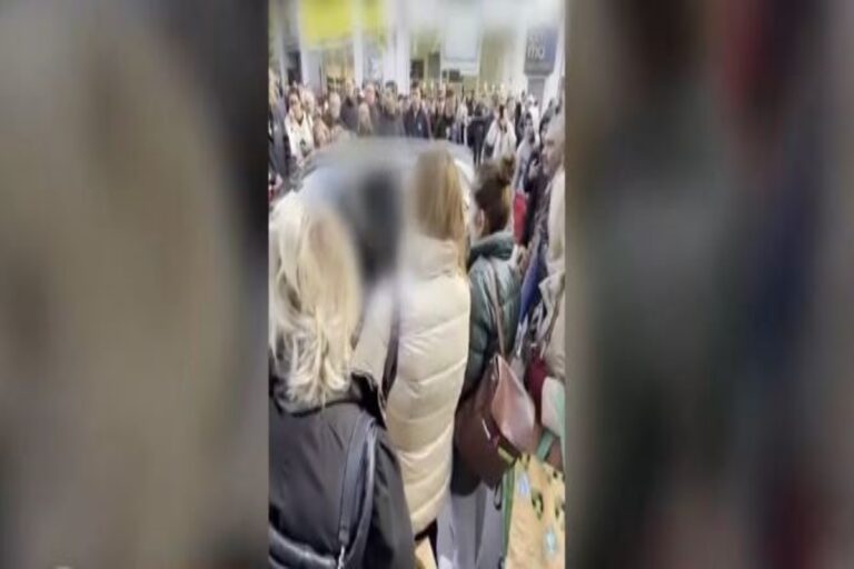 Χαλάνδρι: Παραλίγο να λιντσάρουν οδηγό – Πάρκαρε στην μέση του δρόμου [βίντεο]