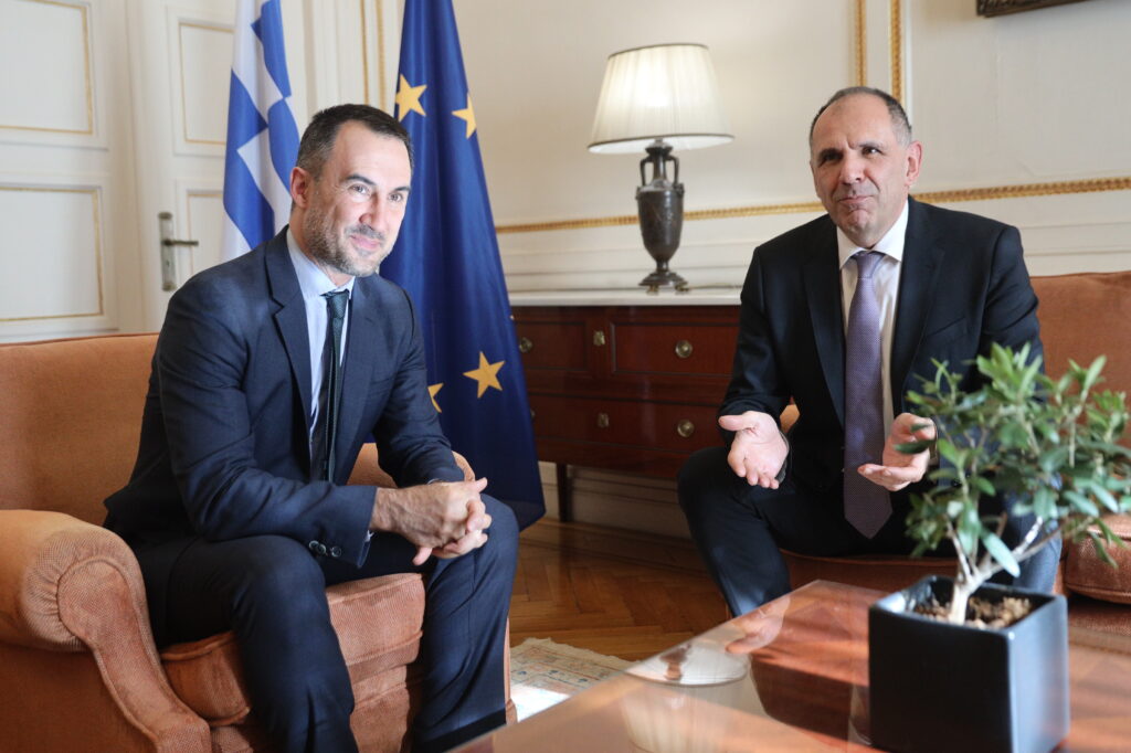 Συνάντηση Χαρίτση με Γεραπετρίτη: « Η Ελλάδα ήταν, είναι και πρέπει να παραμείνει ένας παράγοντας στ