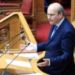 Xατζηδάκης: Ήταν άραγε «επιστροφή στον Μεσαίωνα» η Ψηφιακή Κάρτα Εργασίας;