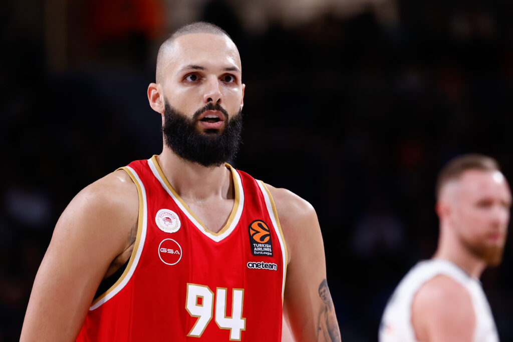 Ρεάλ – Ολυμπιακός 86-96: Με σόου Φουρνιέ και ολοκληρωτικό μπάσκετ θριάμβευσαν οι «ερυθρόλευκοι