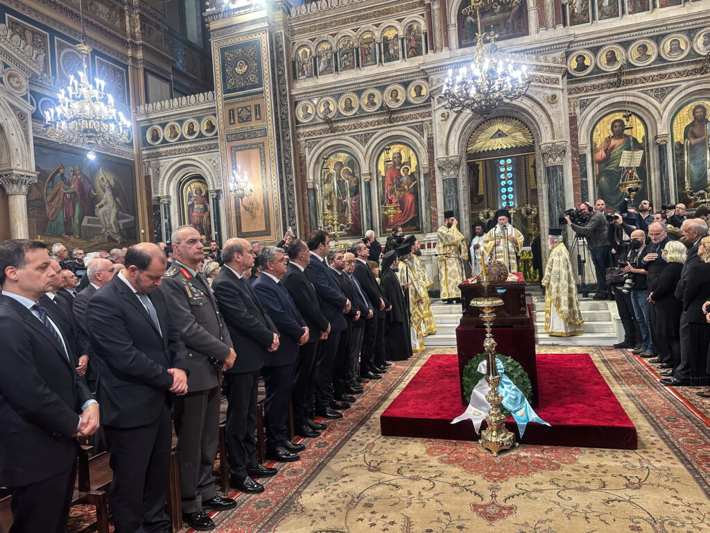 Αρχιεπίσκοπος Αλβανίας Αναστάσιος: Ολοκληρώθηκε το λαϊκό προσκύνημα – Αναχωρεί το σκήνωμά του 
