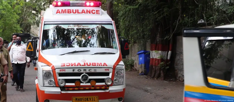 Ινδία: Τουλάχιστον 6 νεκροί σε ποδοπάτημα πιστών μπροστά σε ινδουιστικό ναό