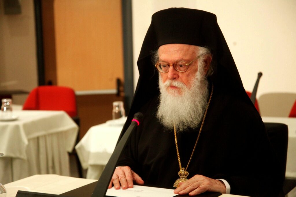 Αγωνία για τον Αρχιεπίσκοπο Αλβανίας Αναστάσιο – Στον Ευαγγελισμό ο Μητσοτάκης