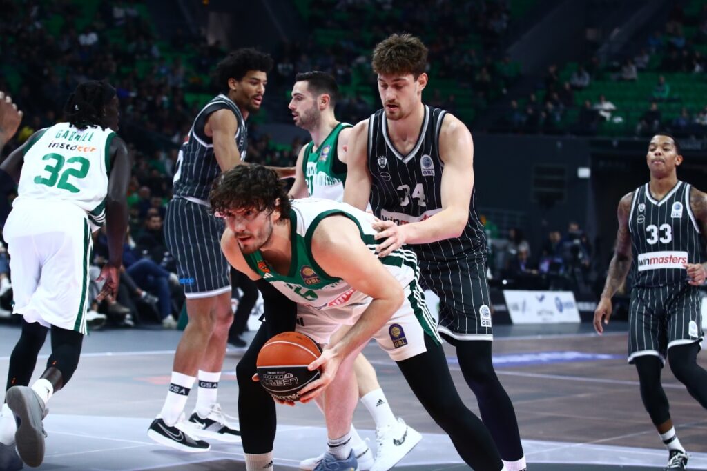 Basket League: Νέα «100σταρα» του Παναθηναϊκού – Νίκησε 100-81 τον ΠΑΟΚ