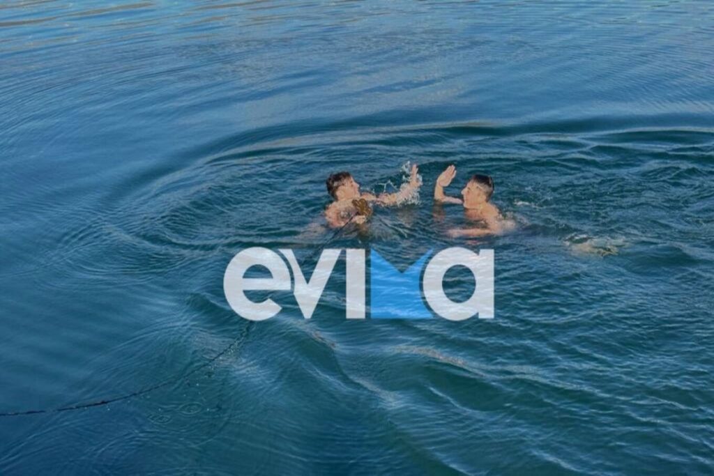 Εύβοια: 12χρονος μαθητής έπιασε τον σταυρό