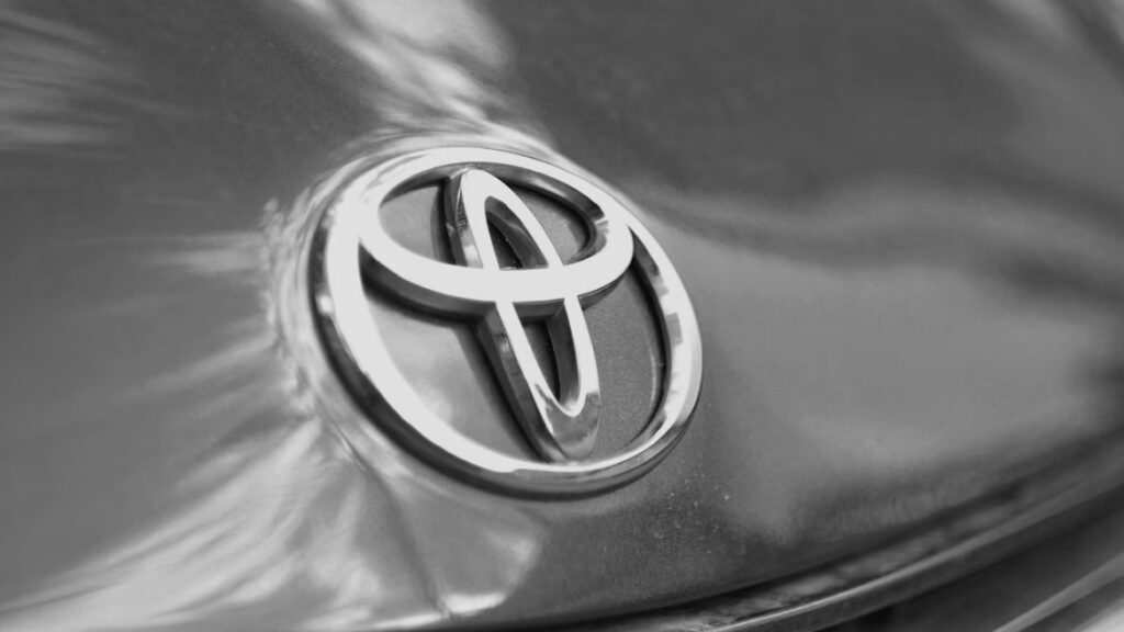 H Toyota επιμένει στους θερμικούς κινητήρες: Ποιο είναι το νέο δίλιτρο μοτέρ της
