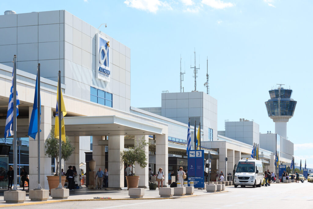 Στην Ευρωπαϊκή λίστα των 10 κορυφαίων αεροδρομίων το «Ελευθέριος Βενιζέλος» – Το νέο ρεκόρ πτή