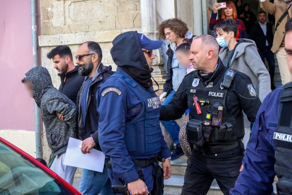 Ηράκλειο: Συγκλονίζει η 17χρονη που βρήκε το 3χρονο αγοράκι – Του έκανε ΚΑΡΠΑ [βίντεο]