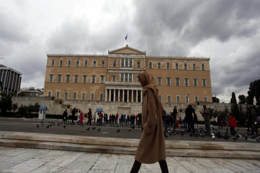 Καιρός: Κρύο και συννεφιά σε όλη τη χώρα – Έρχεται ηλιοφάνεια το Σαββατοκύριακο