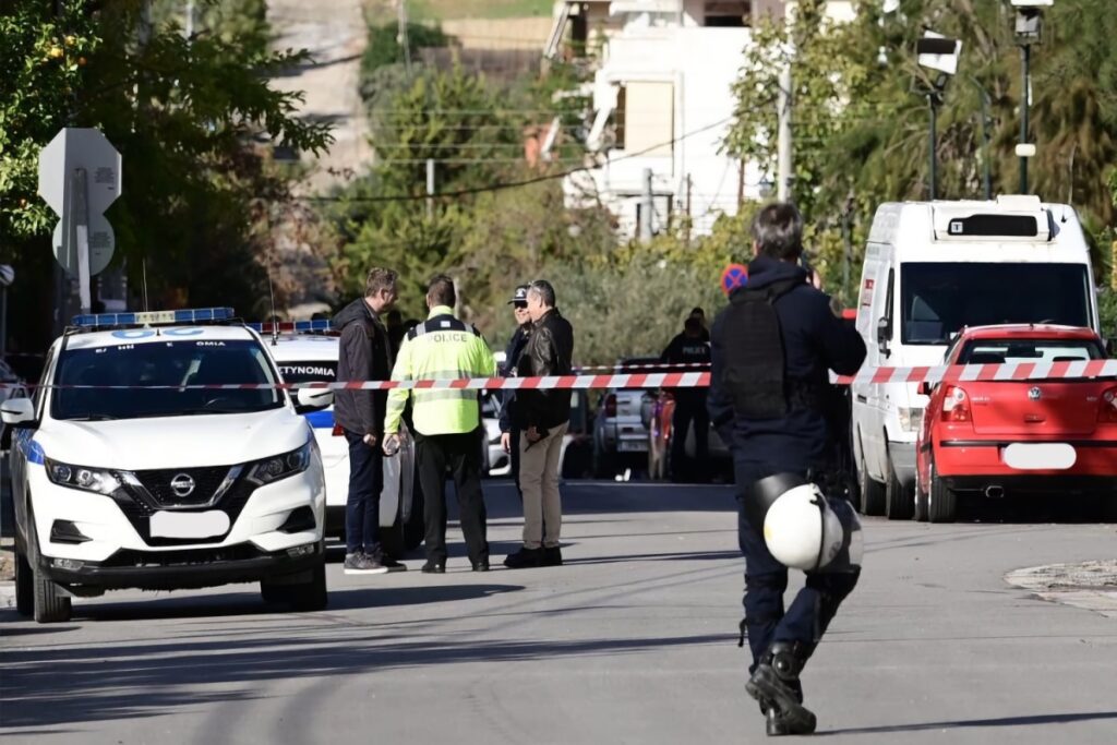 Λάρισα: Βρέθηκε νεκρός μέσα σε νταλίκα