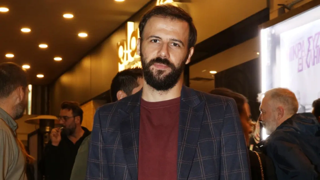 Νίκος Γκέλια: Στο χειρουργείο εσπευσμένα ο ηθοποιός – Αποκλειστικό