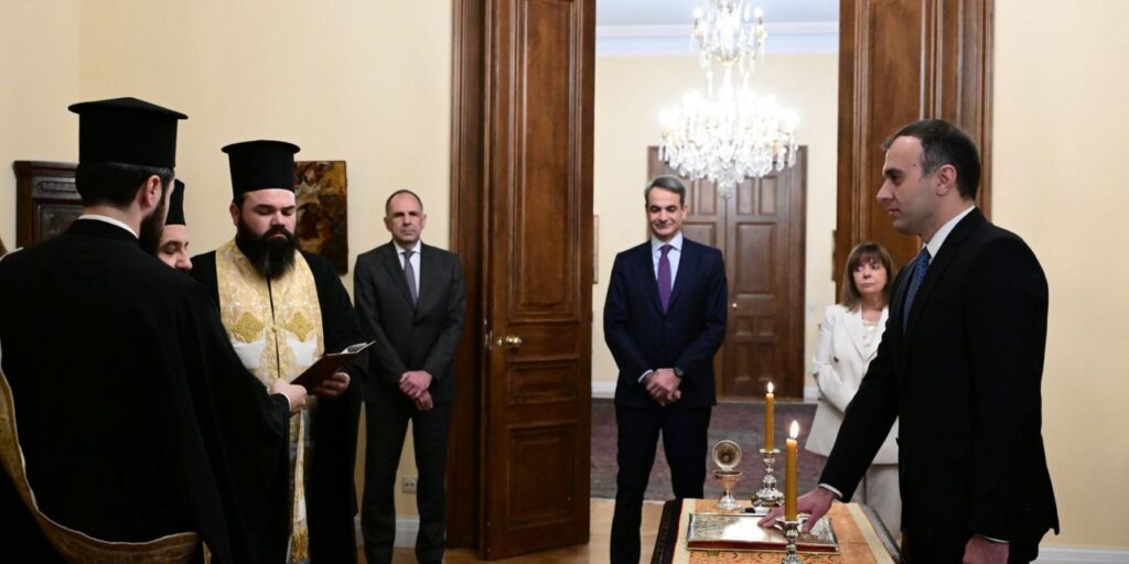 Ορκίστηκε υφυπουργός Εξωτερικών ο Τάσος Χατζηβασιλείου