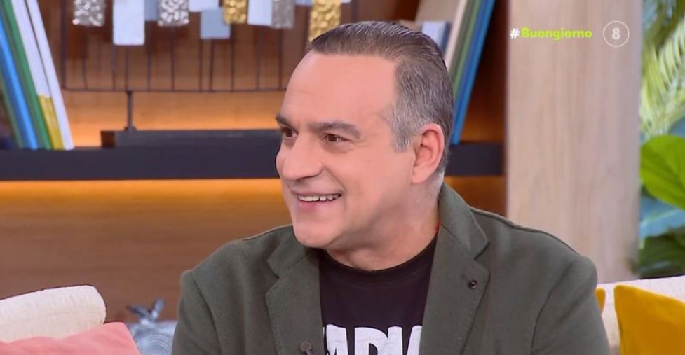 Κρατερός Κατσούλης: Επιστρέφει στην τηλεόραση! – «Φέτος μπορεί να με δείτε σαν παρουσιαστή σε…» [βίντεο]