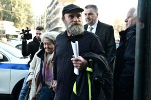 Ο Κωνσταντίνος Πολυχρονόπουλος, η μητέρα του και ο γαμπρός του, θα δικαστούν για τις πράξεις της συμμορίας και του ξεπλύματος μαύρου χρήματος