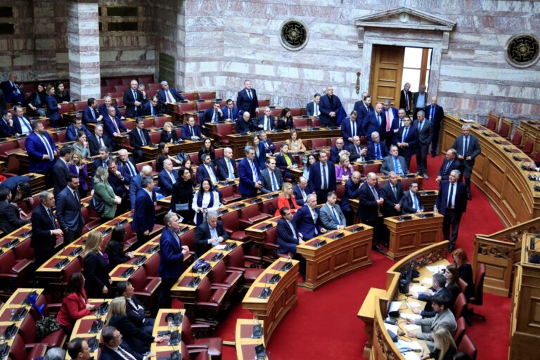 Εκλογή Προέδρου της Δημοκρατίας: Με 160 ψήφους ο Τασούλας – 40 η Λούκα Κατσέλη του ΣΥΡΙΖΑ και 34 ο Γιαννίτσης του ΠΑΣΟΚ
