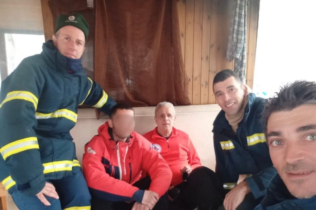 Σέλι: Η πρώτη φωτογραφία μετά τον εντοπισμό του χιονοδρόμου – Τα «συγχαρητήρια» Κικίλια