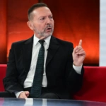 Στουρνάρας: Δεν υπάρχει λεφτόδεντρο – Θα χρεοκοπήσουμε αν αυξήσουμε μισθούς χωρίς αντίκρισμα παραγωγικότητας