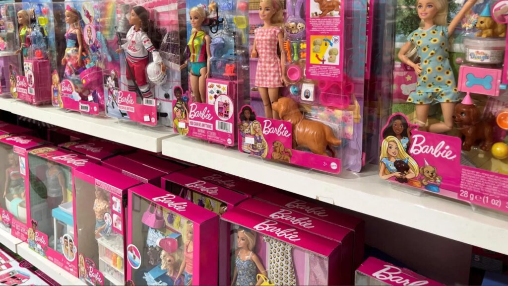 Δυσάρεστα νέα για τους γονείς: Ακριβαίνει η Barbie – Αιτία οι δασμοί του Τραμπ