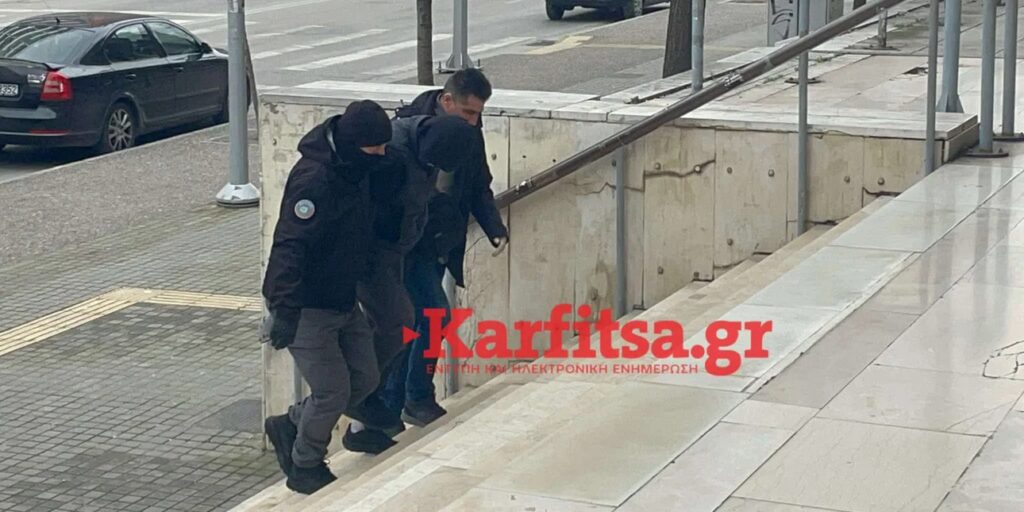 Θεσσαλονίκη: Στον ανακριτή ο 16χρονος που μαχαίρωσε τον αδελφό του στην Νεάπολη – Σε κρίσιμη