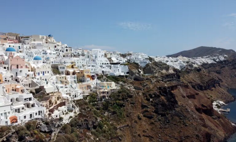 Σεισμός: Πρώτη είδηση στα διεθνή Μέσα – Πόσο θα βλάψει τον τουρισμό η σεισμική δραστηριότητα
