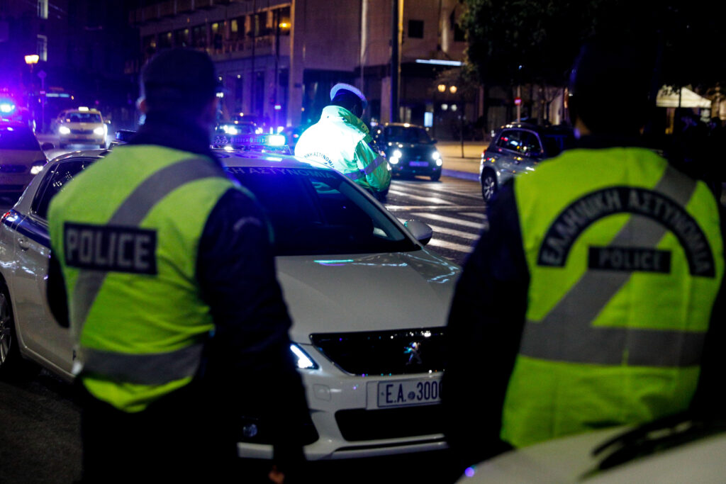 Ομόνοια: Ο Αστυνομικός που παρασύρθηκε σήμερα είναι ο ίδιος που πήγε να παρασύρει ο Χρήστος Μάστορας