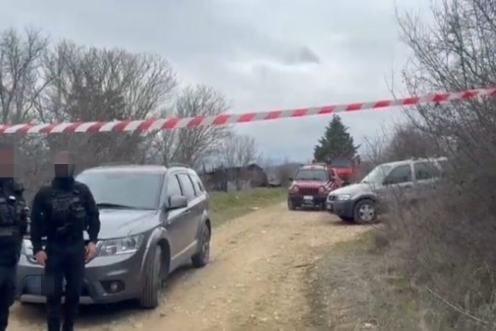 Φρίκη για τη γυναικοκτονία στις Σέρρες: «Τη σκότωσε και κάηκε μαζί με τον αγαπημένο της σκύλο» ̵