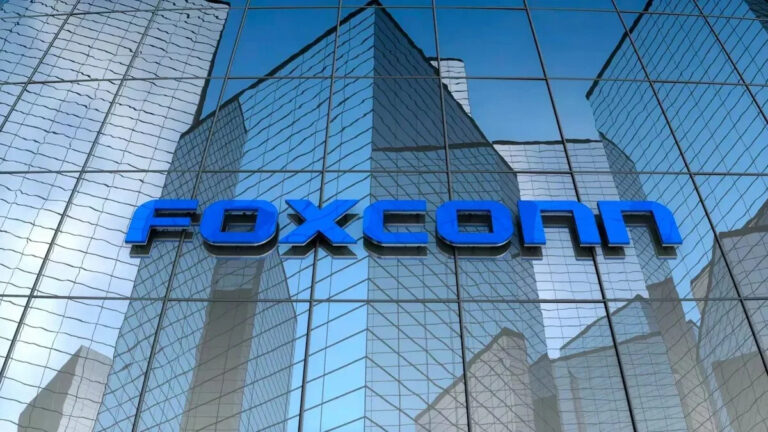«Άκυρο» στη Nissan και από την Foxconn