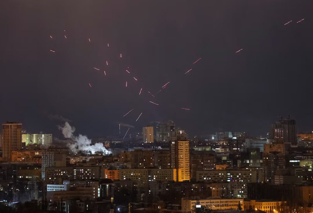 Reuters: Σκληρή πίεση των ΗΠΑ στην Ουκρανία – Θα τους κόψει το ίντερνετ – Τι συμβαίνει μ