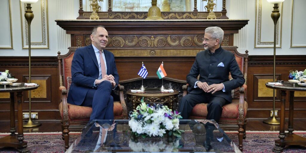 Γεραπετρίτης: Η ενίσχυση των διμερών δεσμών στο επίκεντρο της συνάντησης με τον Ινδό ΥΠΕΞ στο Νέο Δε