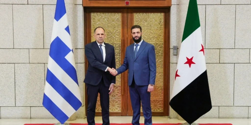 Διπλωματικές πηγές: Η Ελλάδα θέλει να διαδραματίσει ενεργό ρόλο στη νέα κατάσταση που διαμορφώνεται στη Συρία