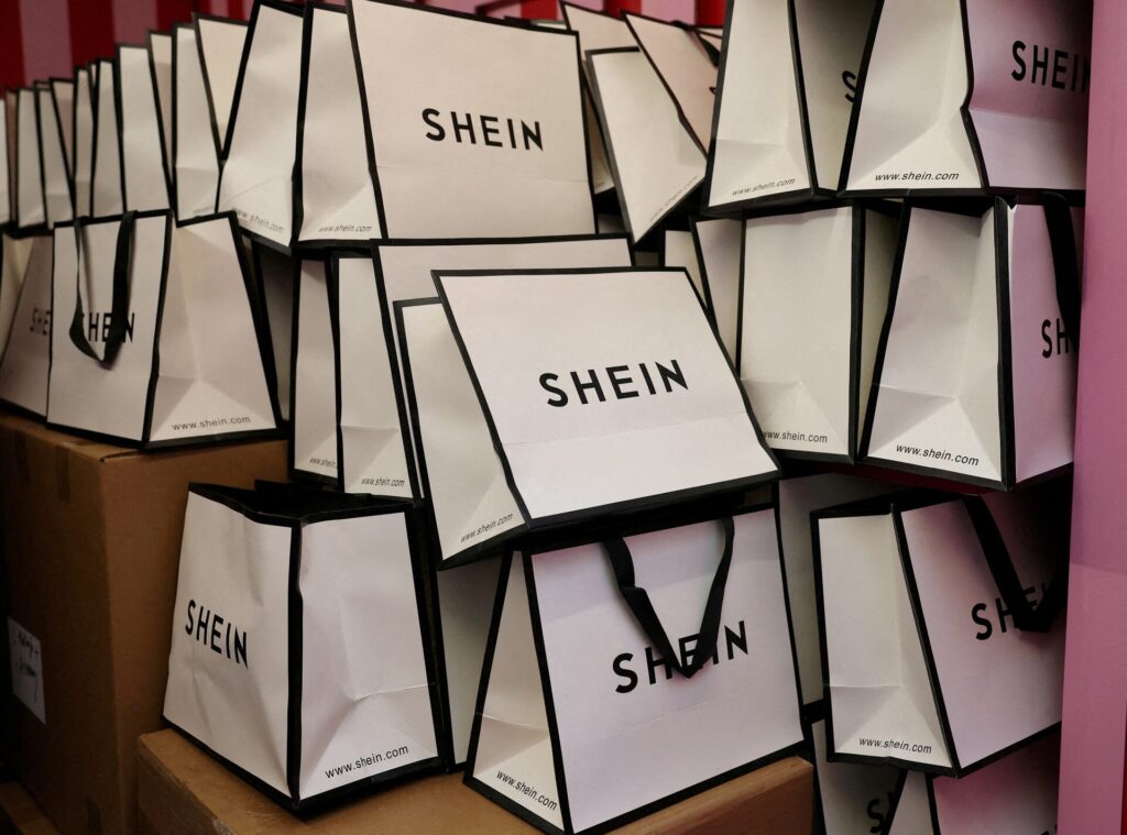 Shein: Ξεκινά έρευνα κατά της πλατφόρμας online πώλησης ρούχων – Τι ψάχνει η Ευρωπαϊκή Επιτρο
