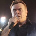 Μανώλης Λιδάκης: Η αποκάλυψη της αδερφής του για τον θάνατο του – «10 γιατροί να ήταν από πάνω του δεν τον προλάβαιναν» [βίντεο]