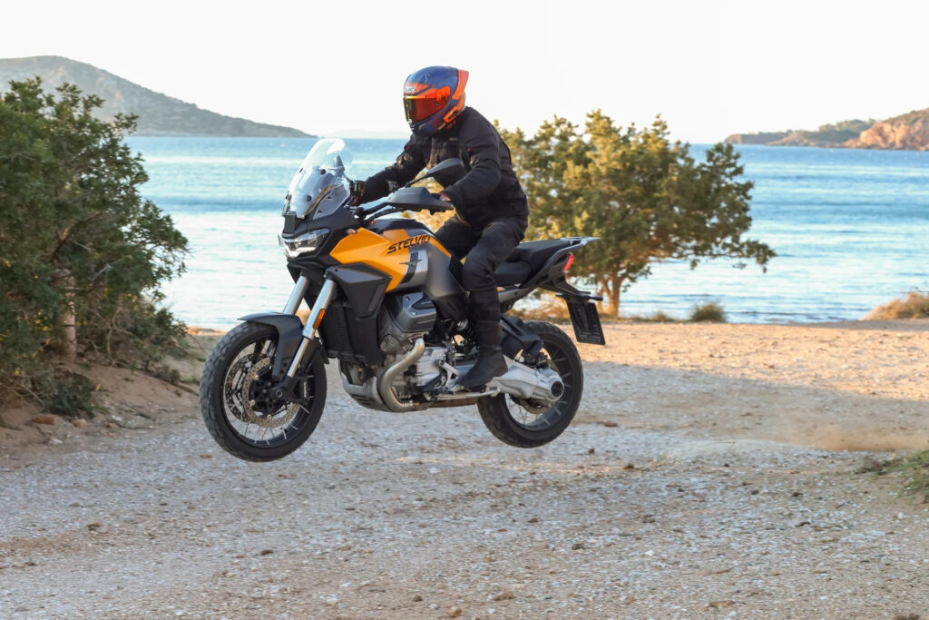 Moto Guzzi Stelvio: «Αετός» με διάθεση… ON-OFF!