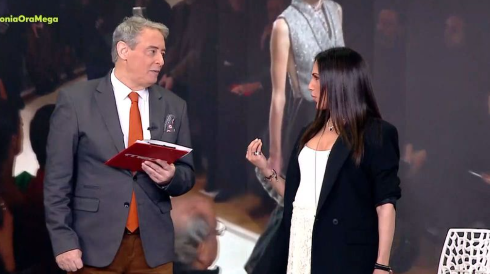 Ανθή Βούλγαρη: Πότε γεννάει η παρουσιάστρια; – Τι αποκάλυψε στο αέρα της εκπομπής; [βίντεο]
