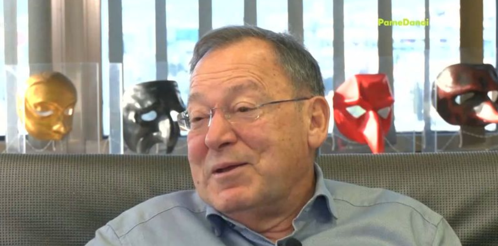 Ανδρέας Φουστάνος: Οι διάσημοι που έκαναν πλαστική επέμβαση, τα ταμπού και ο γάμος του με τη Θεοδωρίδου – «Παντρευτήκαμε μεσημέρι με 10 ανθρώπους» [βίντεο]
