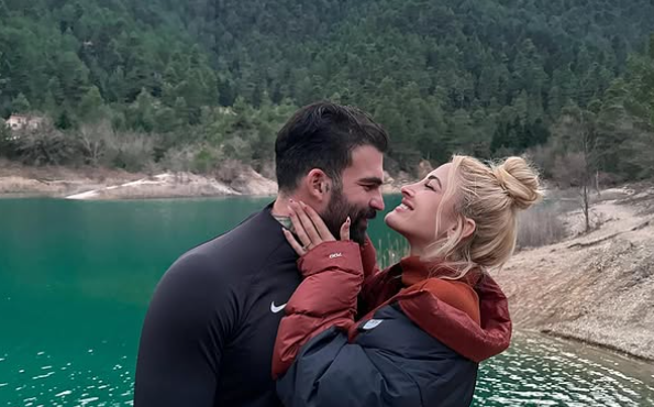 Δημήτρης Αλεξάνδρου: Απαντά στις φήμες χωρισμού από την Ιωάννα Τούνη – «Το θέμα είναι να είναι καλά το παιδί μου» [βίντεο]