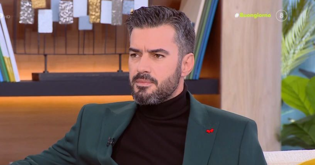 Γιάννης Τσιμιτσέλης: «Είχαμε μιλήσει πέντε μέρες πριν φύγει από τη ζωή» – Αποκάλυψε το τηλεφώνημα με τον Μανούσο Μανουσάκη [βίντεο]