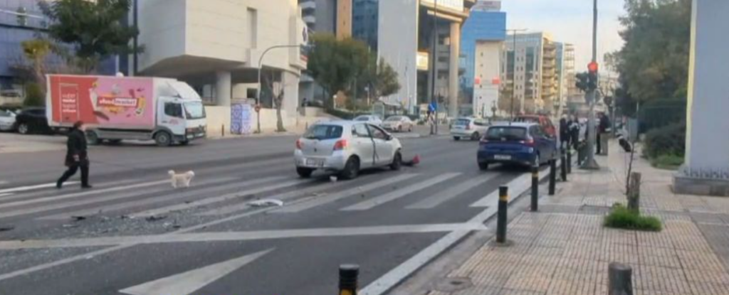 Τροχαίο στην Μεσογείων: Συγκρουστήκαν τρία οχήματα – Μεγάλο μποτιλιάρισμα [βίντεο]