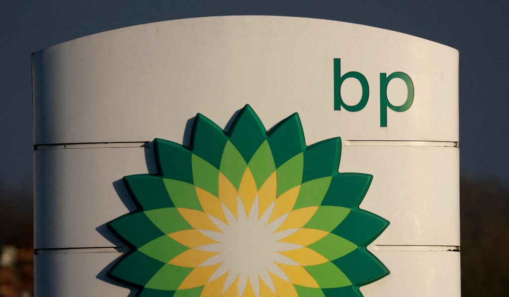 Η βρετανική BP «ενταφιάζει» την φιλόδοξη κλιματική στρατηγική της