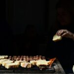 Τσικνοπέμπτη: Πτώση 10% σε σχέση με πέρσι – «Κερδίζει το ντελίβερι και η εστίαση» – Τι αναφέρουν οι Κρεοπώλες στο EleftherosTypos.gr