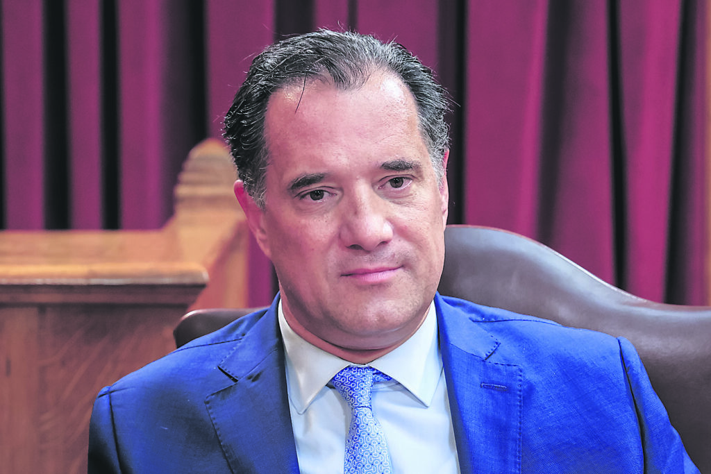 Γεωργιάδης: Για προληπτικούς λόγους εκκενώνεται το «Καραμανδάνειο»