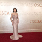 Όσκαρ 2025: Λαμπερές εμφανίσεις και haute couture δημιουργίες στο κόκκινο χαλί – Ποιες stars ξεχωρίσαμε