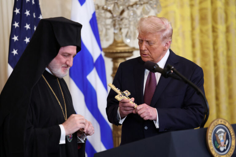Προκαλεί ο εκπρόσωπος της «Γαλάζιας Πατρίδας»: Ζητά την απαγόρευση εισόδου του Αρχιεπισκόπου Αμερικής στην Τουρκία